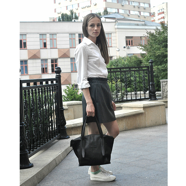 Кожаная женская сумка AV2 Черная (B671)