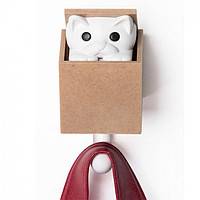 Крючок настенный Qualy Kitt-a-boo