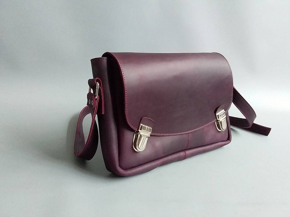 Кожаная женская сумка AV2 Красная (B322)