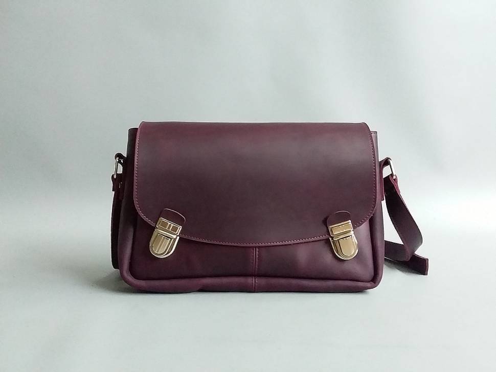 Кожаная женская сумка AV2 Красная (B322)