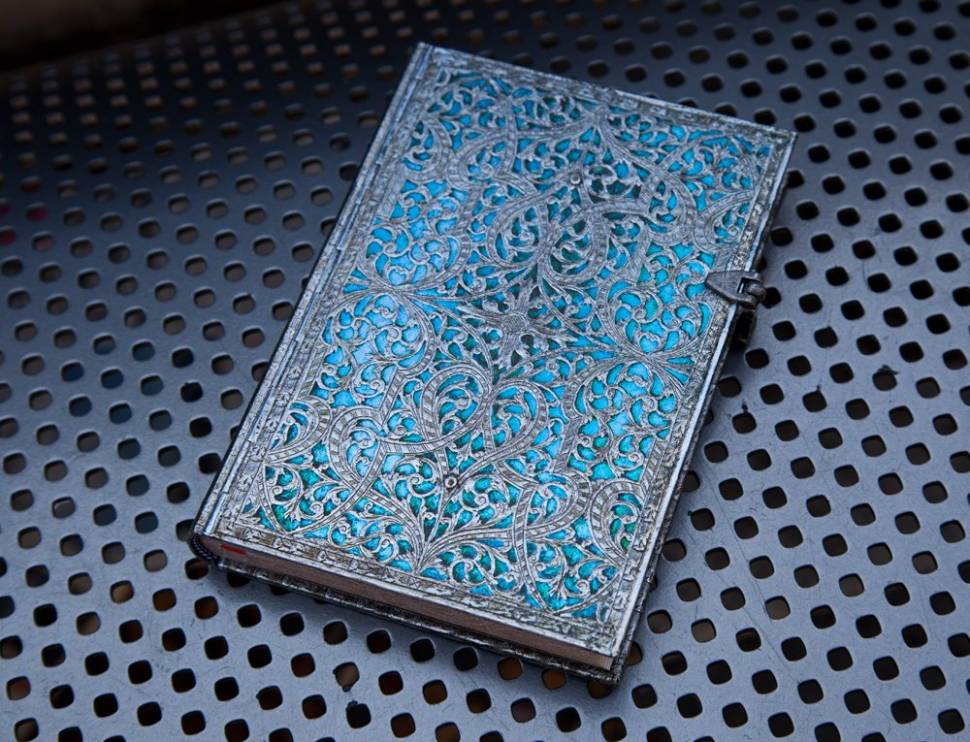 Средний блокнот Paperblanks Серебряная Филигрань Лазурный Линия