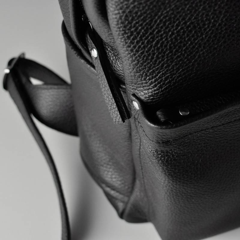 Рюкзак из кожи JIZUZ Carbon Black