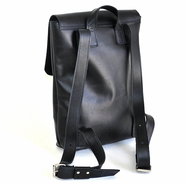 Кожаный рюкзак AV2 Черный (P528)