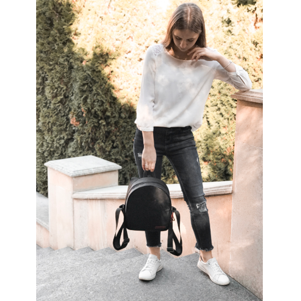 Непромокальний жіночий рюкзак AV2 Чорний (F100)