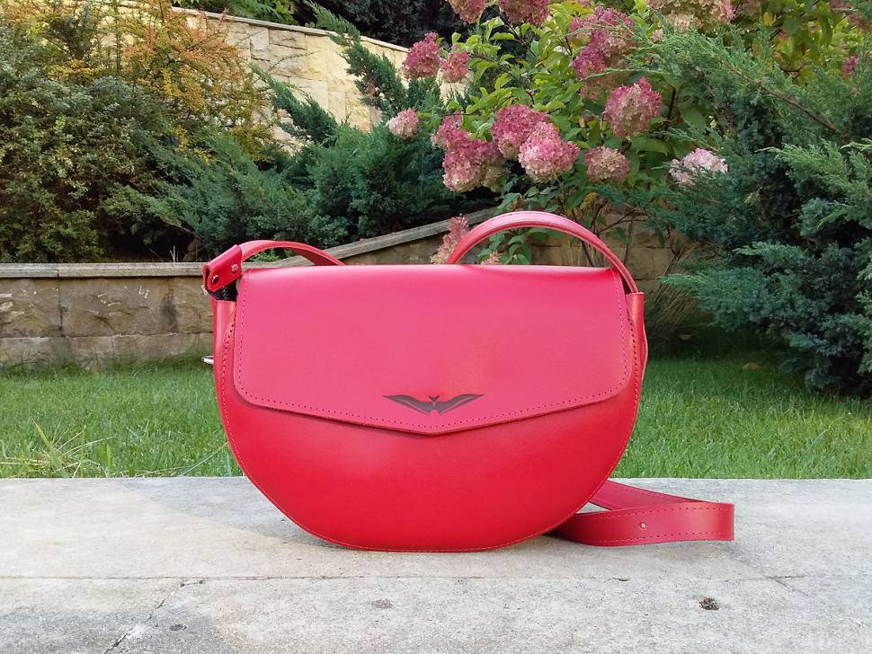 Шкіряна жіноча сумка AV2 Червона (B327)