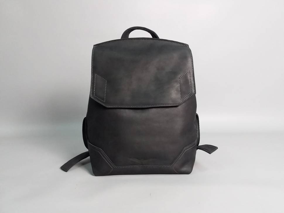 Шкіряний жіночий рюкзак AV2 Чорний (P525)